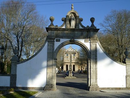 Mosteiro de Grijó - entrada
