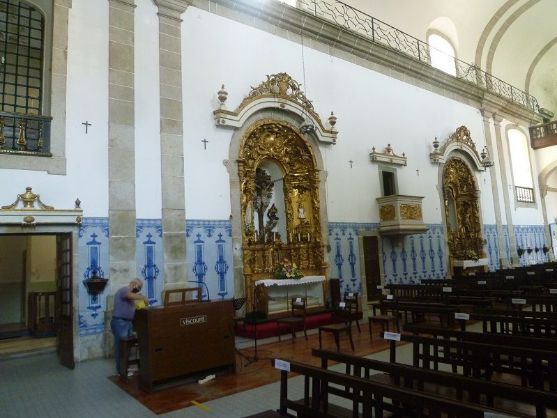 Igreja Paroquial de Santa Marinha - Direita
