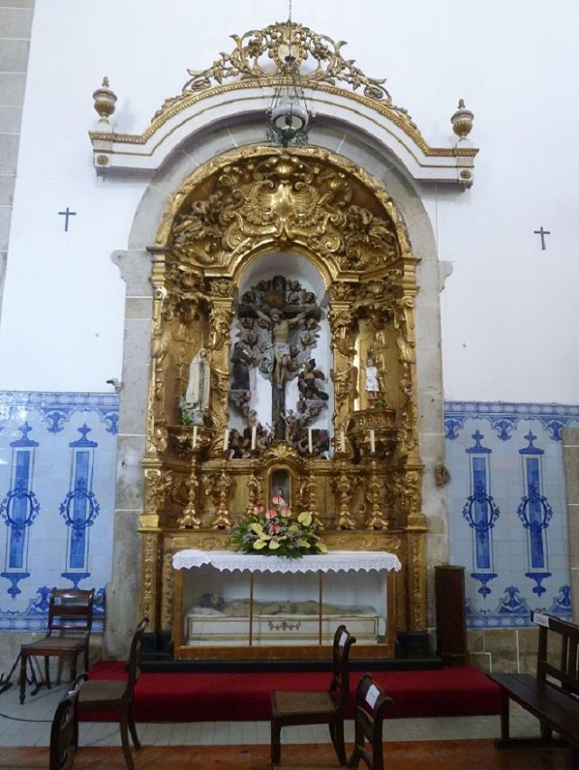 Igreja Paroquial de Santa Marinha - Direita