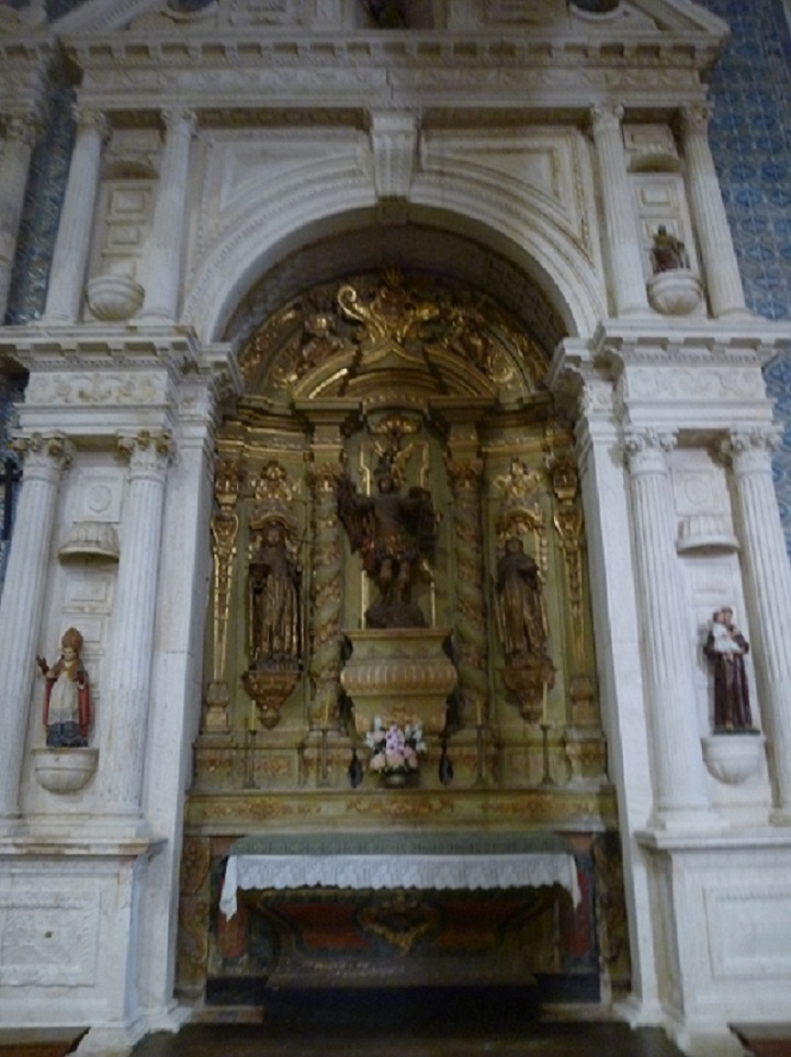 Igreja de São Vicente - altar