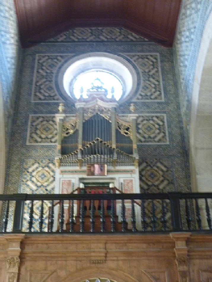 Igreja de Nossa Senhora de Marvila - coro e órgão de tubos