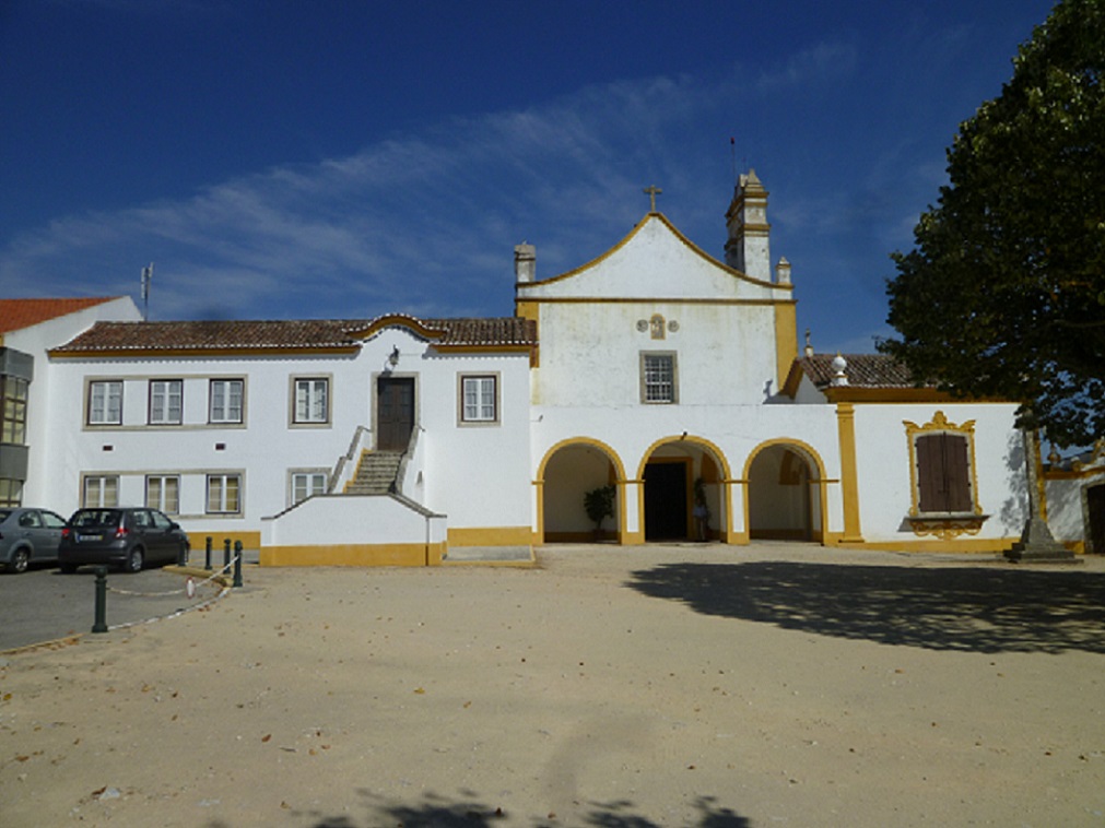 Igreja de N Sra Caridade - Fachada do Convento