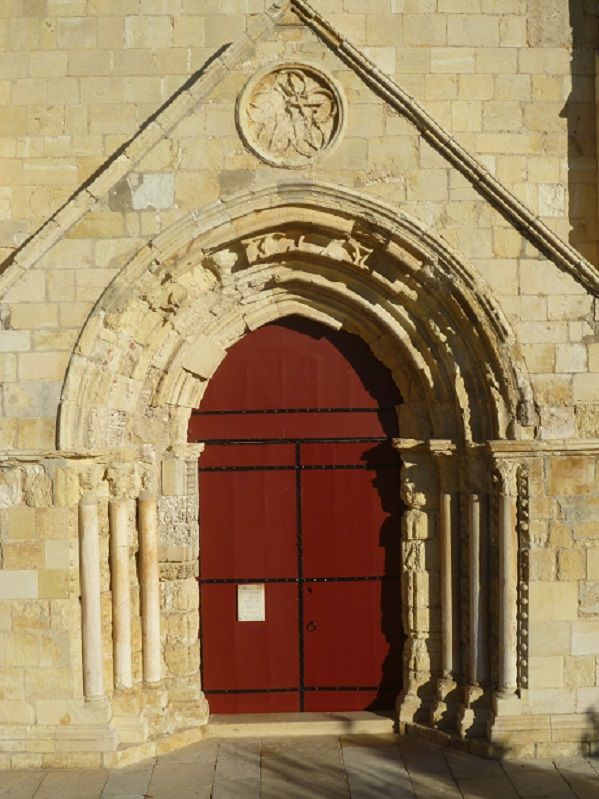 Igreja de Santa Maria dos Olivais