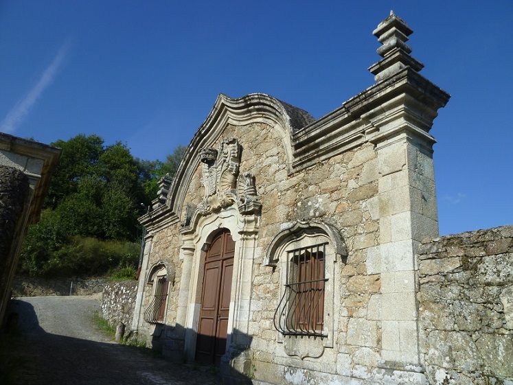 Fachada do portão