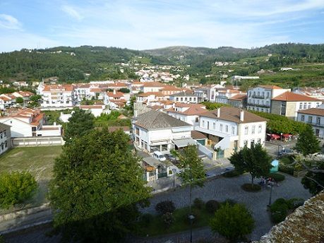 Vila de Melgaço vista do Castelo