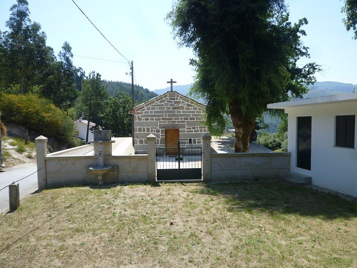 Capela de Luzio, Luzio