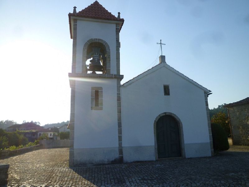 Igreja Paroquial de Lapela