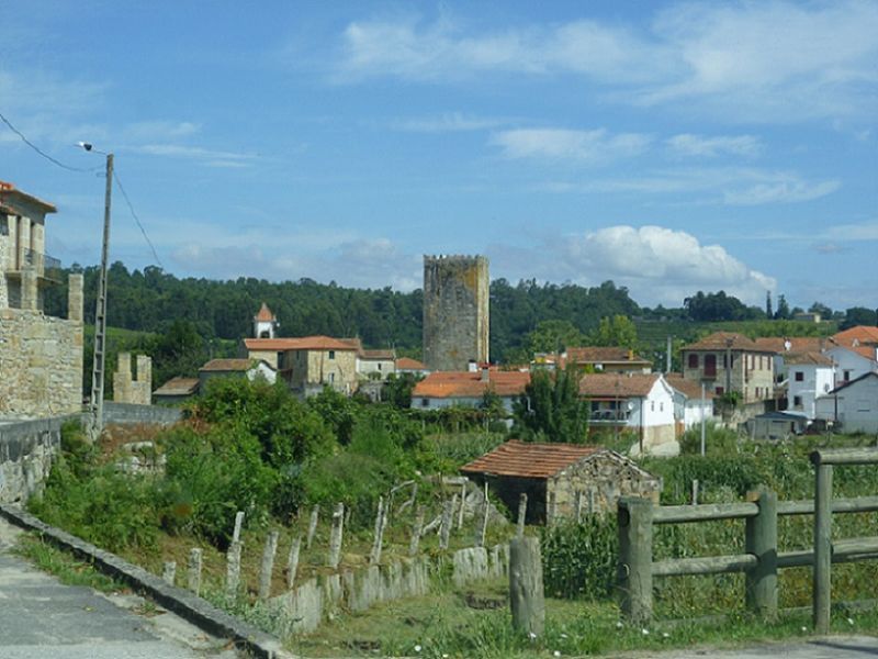 Torre de Lapela