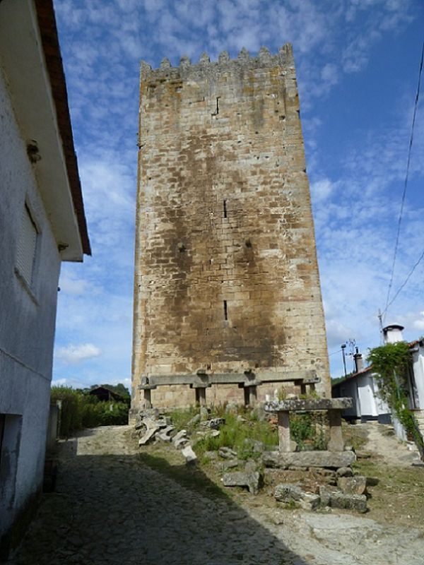 Torre de Lapela