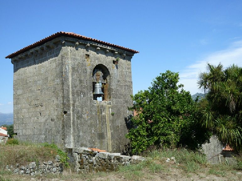 Igreja de São Martinho de Crasto Igreja de São Martinho de Crasto