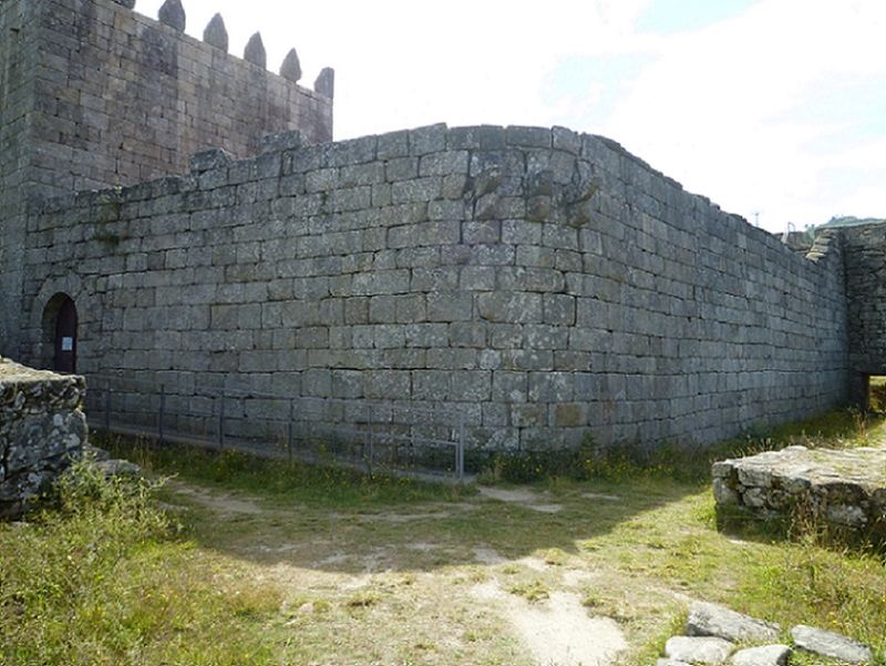 Castelo de Lindoso Castelo de Lindoso