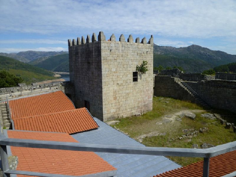 Castelo de Lindoso Castelo de Lindoso