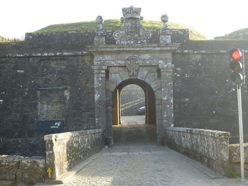 Entrada Coroada