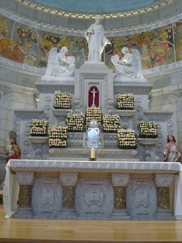 Basílica de Santa Luzia - altar