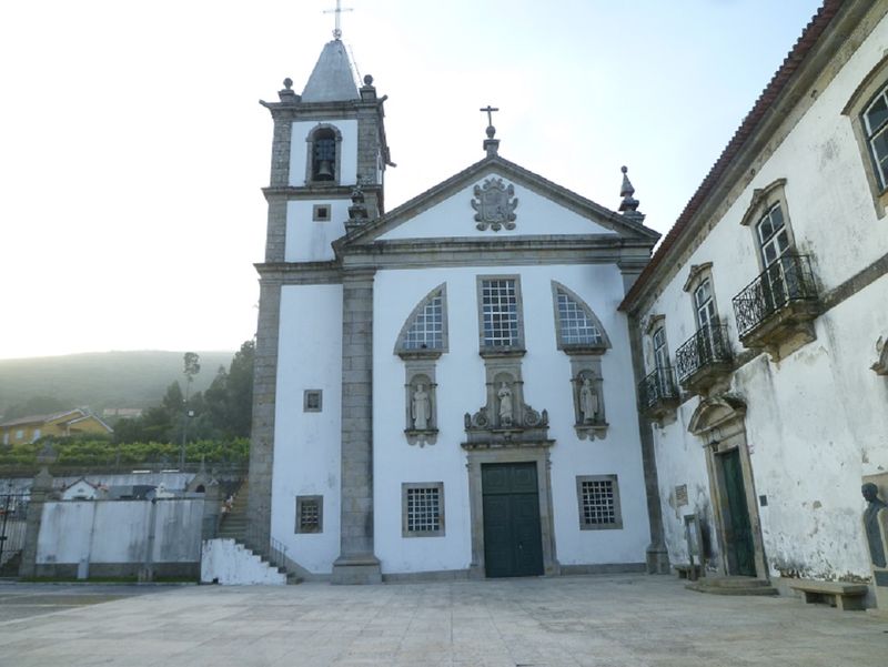 Mosteiro de Santa Maria do Carvoeiro