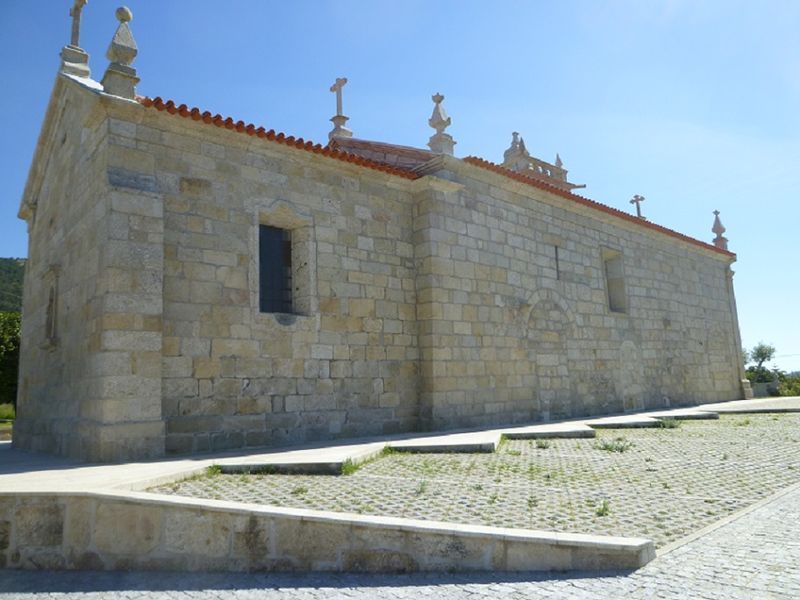 Igreja Românica Igreja Românica
