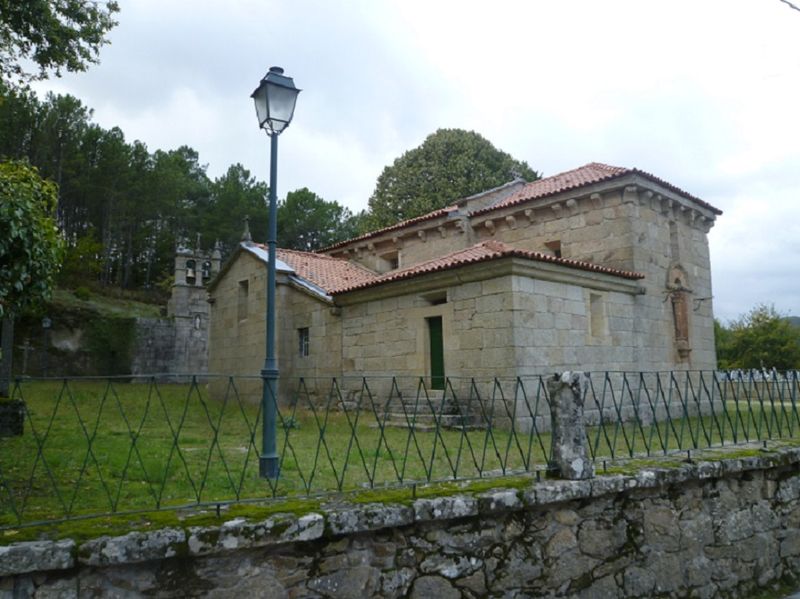 Igreja Matriz de Covas de Barroso - Lateral sul