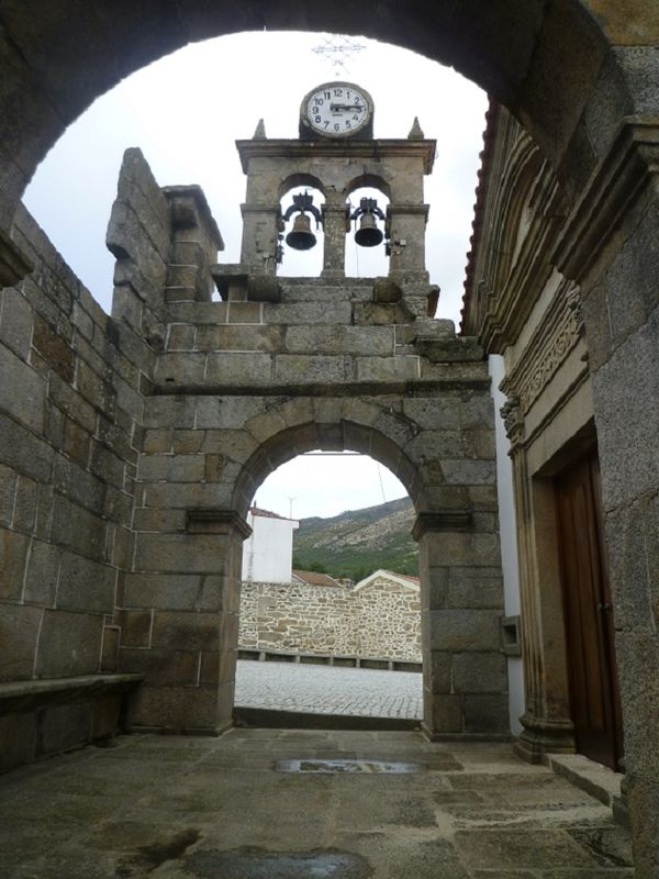 Igreja Matriz de Sapiãos - Torre sineira