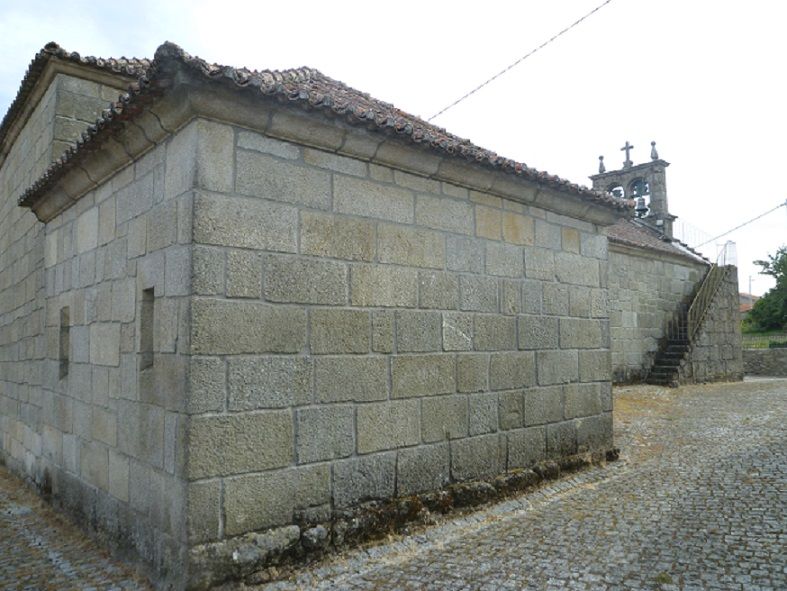 Igreja Matriz de Oucidres