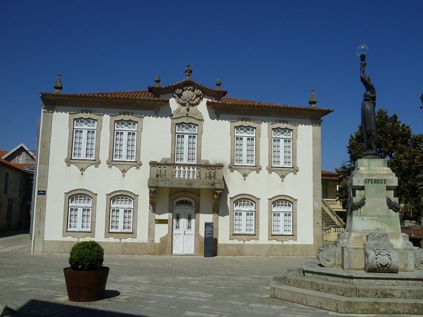 Paços do Concelho, Casa do Eirô de Cima