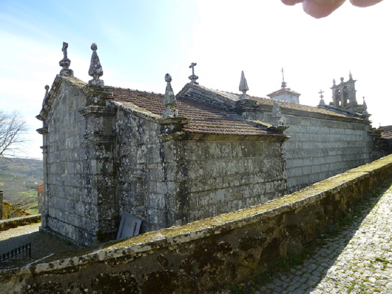 Igreja Matriz de Paredes do Rio