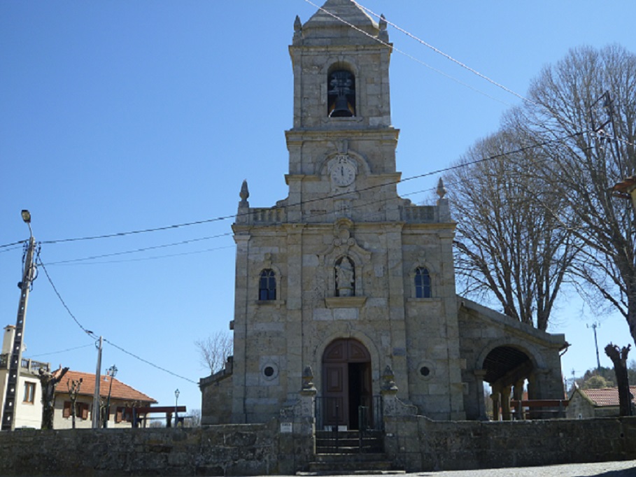 Igreja velha de Salto