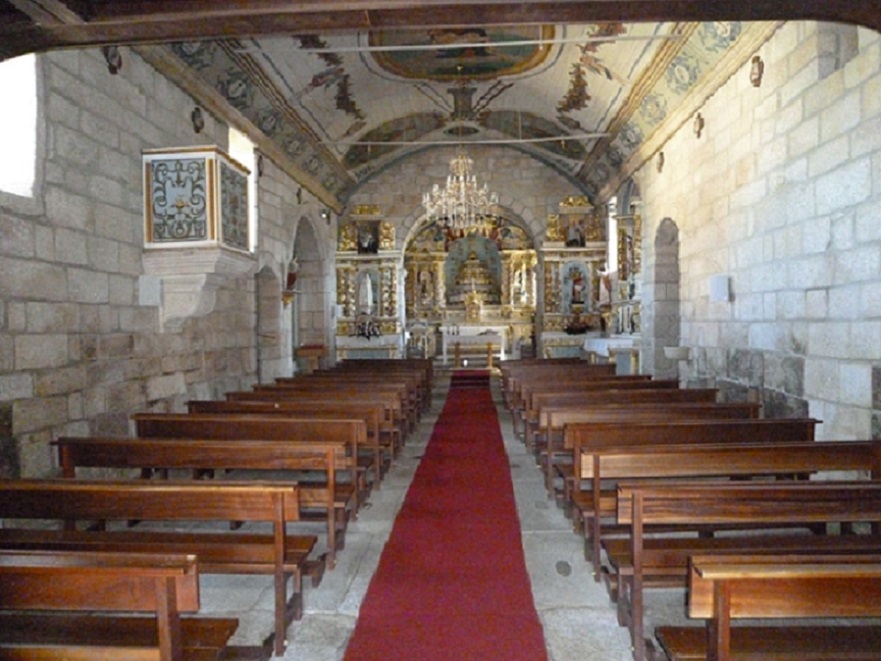 Igreja velha de Salto - interior - altar-mor