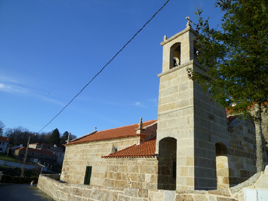 Igreja Matriz de Travassos do Rio