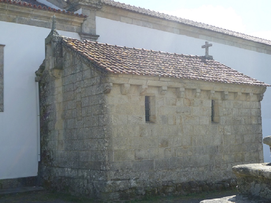 Igreja Matriz de Mouçós