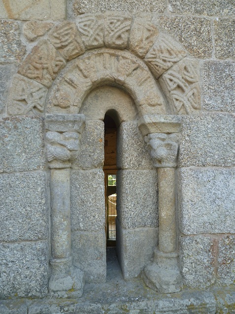 Igreja de Santa Maria de Cárquere