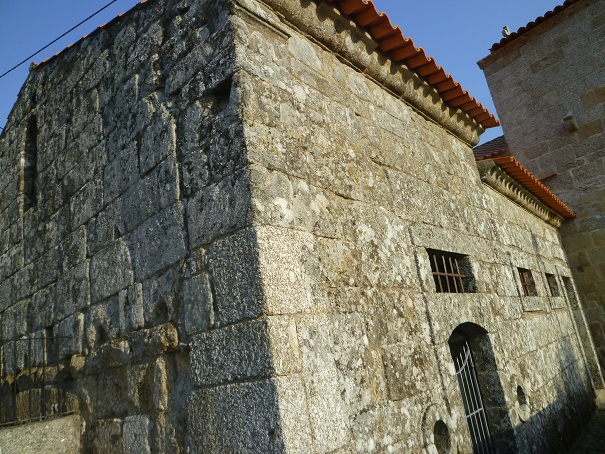 Igreja de Santa Maria de Cárquere