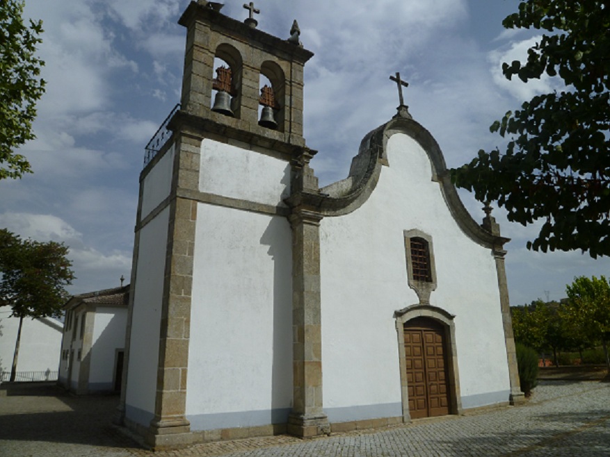 Fachada da Igreja Matriz e Sineira