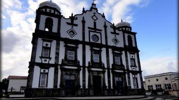 Igreja Matriz de Santa Cruz das Flores - Visitar Portugal