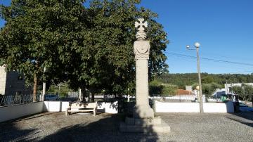 Cruzeiro de Fermedo - Visitar Portugal