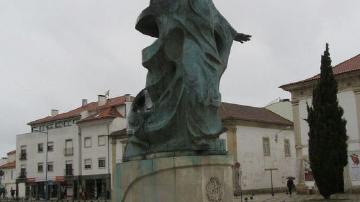 Estátua da Princesa Santa Joana - 
