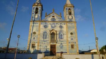 Igreja de Santa Marinha e Antigo Cemitério - Visitar Portugal