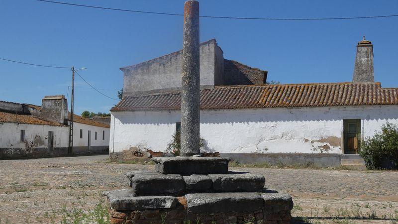 Pelourinho de Água de Peixes