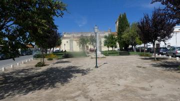 Largo Central de Alvito - 