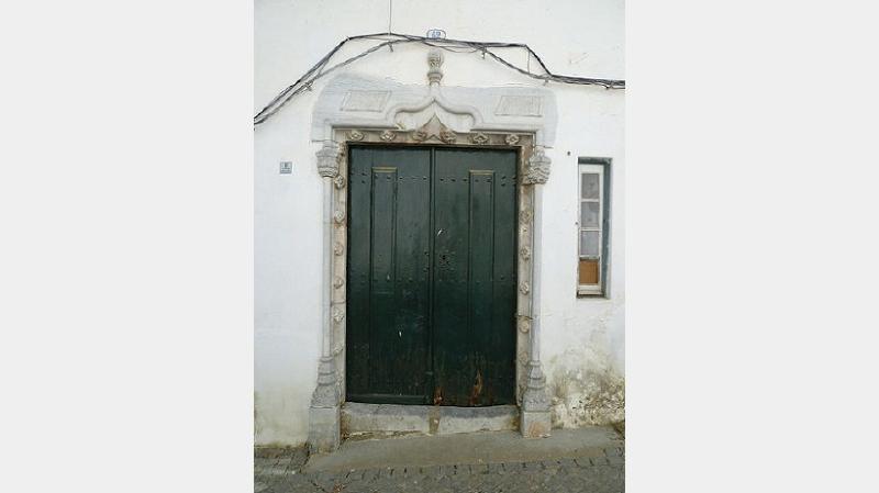 Portal Manuelino da Rua do Esquível