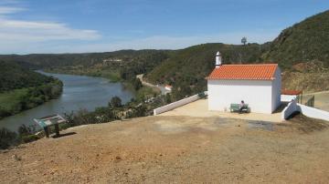 Capela de Santa Teresinha - Visitar Portugal