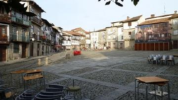 Praça de São Tiago - Visitar Portugal