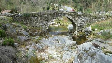 Ponte Românica de Agra - Visitar Portugal