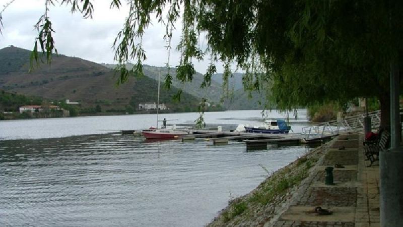 Cais fluvial da senhora da Ribeira