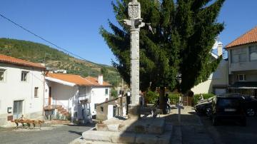 Pelourinho de Chacim - Visitar Portugal