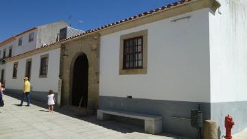 Antiga Alfândega - Visitar Portugal