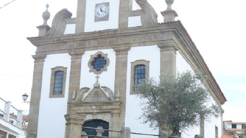 Igreja Matriz de Torre de Dona Chama