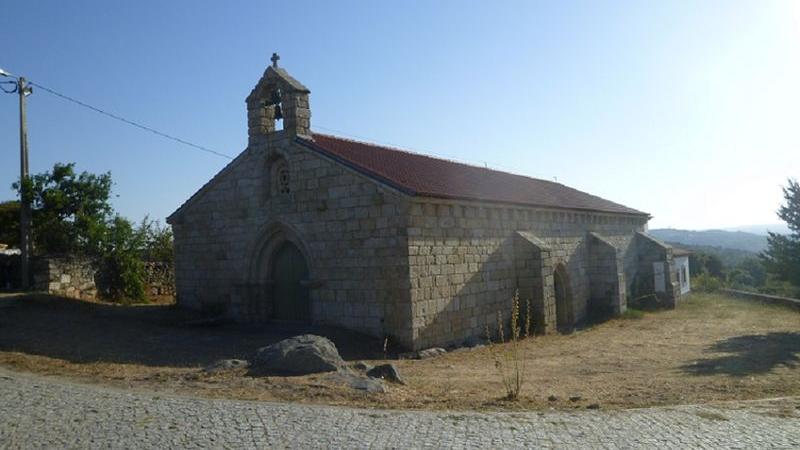 Igreja Matriz de Algosinho