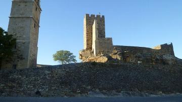 Castelo de Mogadouro - Visitar Portugal