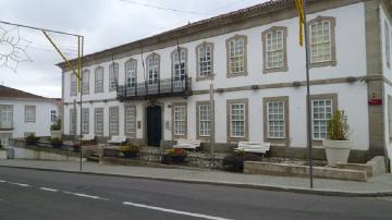 Câmara Municipal de Vinhais - Visitar Portugal