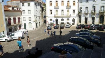 Largo da Sé Velha - Visitar Portugal